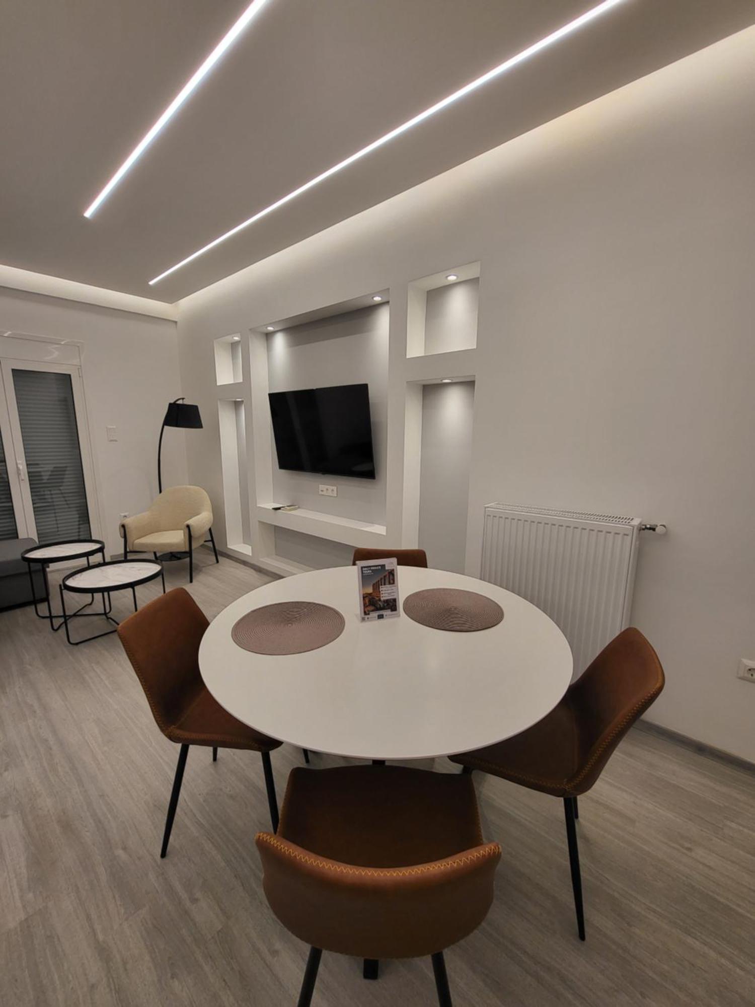 Stay Now, 600M From Acropolis Atene Esterno foto