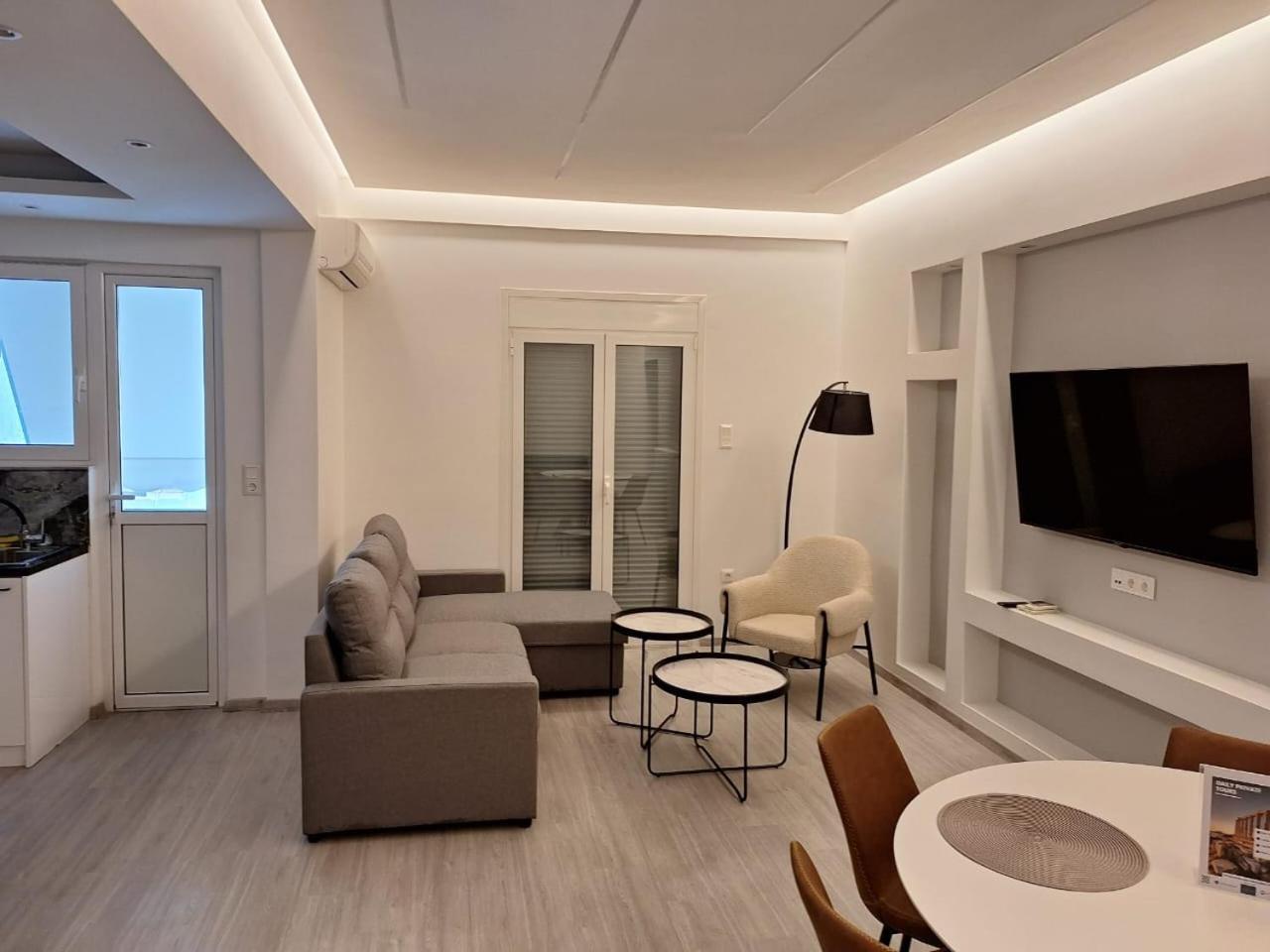 Stay Now, 600M From Acropolis Atene Esterno foto