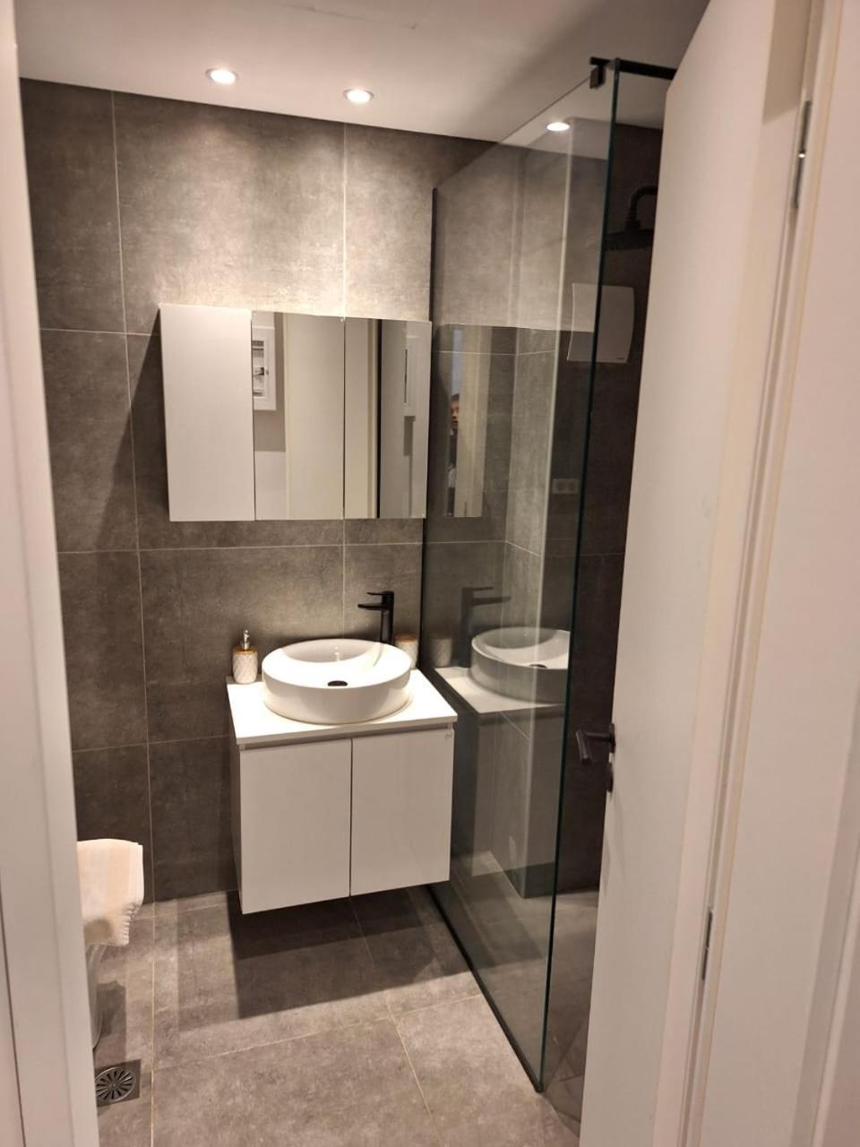 Stay Now, 600M From Acropolis Atene Esterno foto